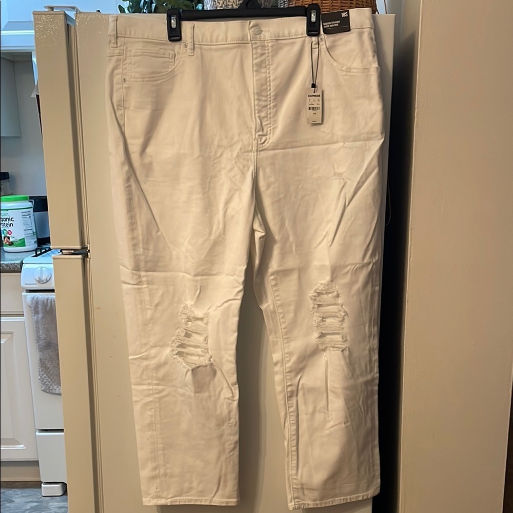 Express 18S‎ Modern Straight Super High Rise White Distressed Jeans NWT